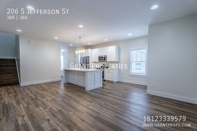 Building Photo - 206 S Jefferson St