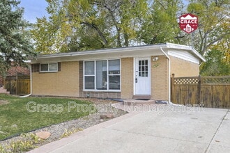 Building Photo - 701 S Simms St