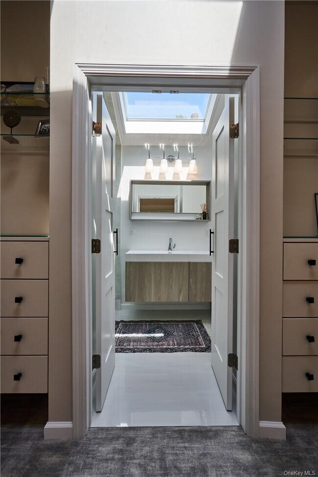 Building Photo - 11 Lebanon Rd