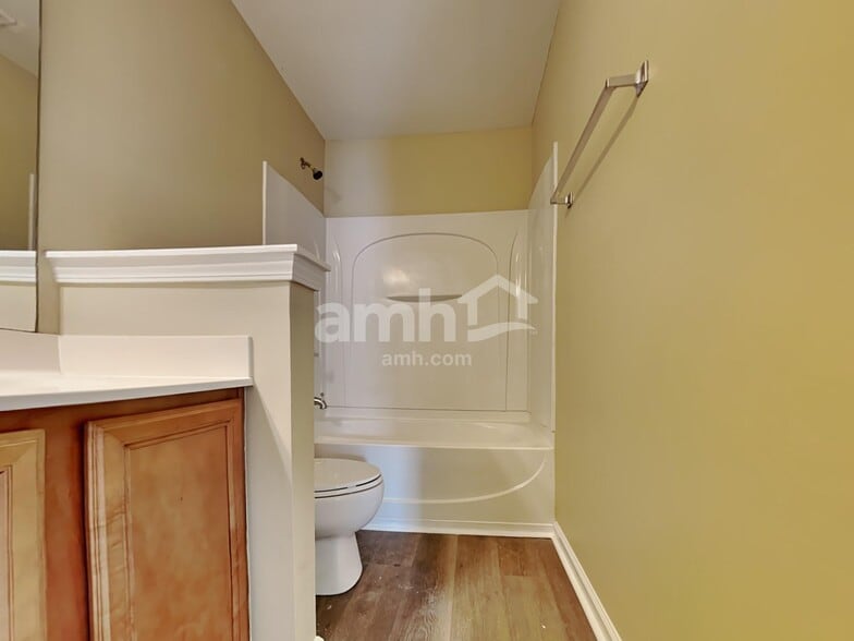 Building Photo - 9476 Falling Embers Ln