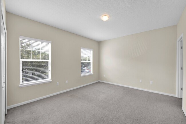 Building Photo - 8241 Pelican Landing Rd