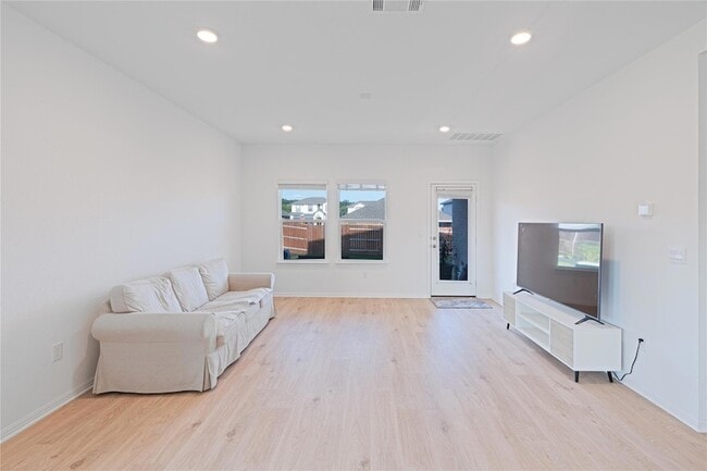 Building Photo - 2848 Owl Head Dr