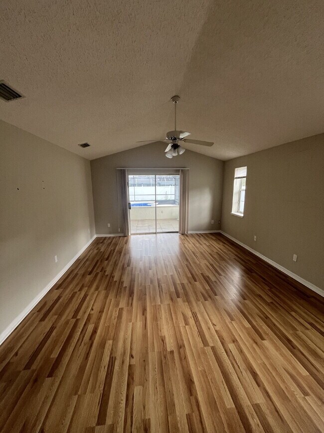 Building Photo - Spacious Pool Home in Desirable Palm Harbor – Pool Care Included