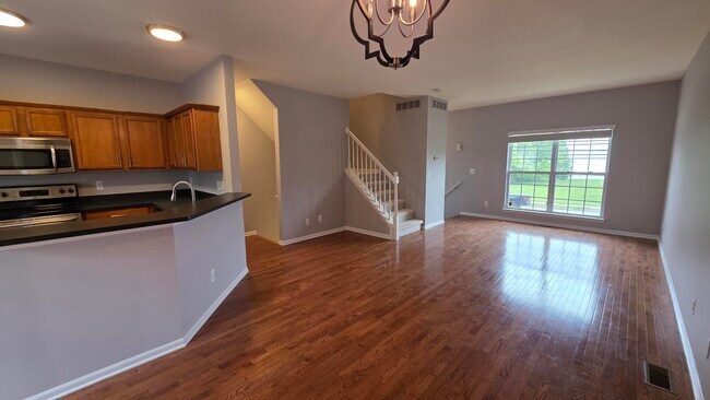 Building Photo - 1547 Cass Lake Rd