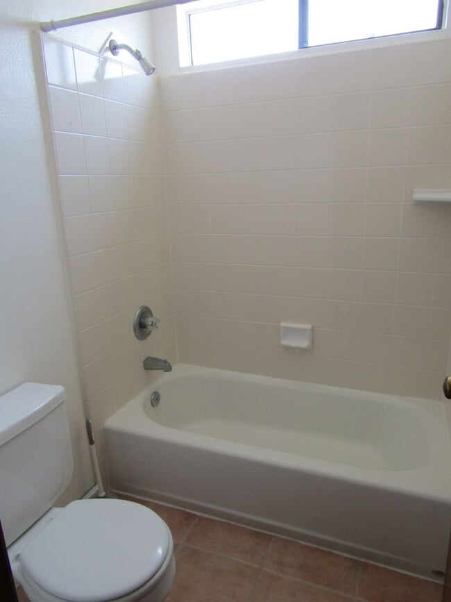 Building Photo - Single Level Home Located in The Pacific Estates