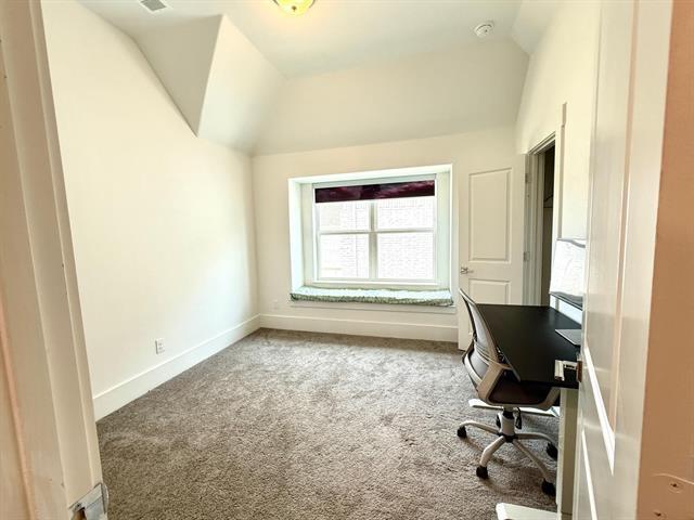 Building Photo - 4878 Limousine Ln