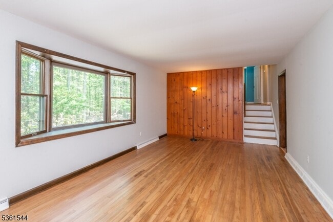 Building Photo - 192 Woodland Ave