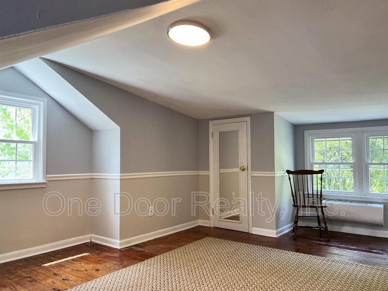 Building Photo - 224 Virginia Ave