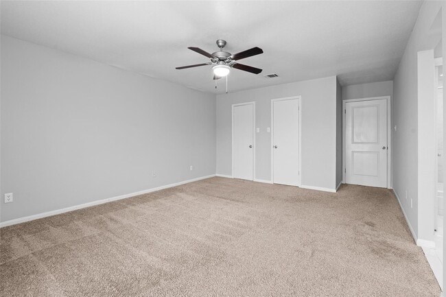 Building Photo - 10327 Gladewood Dr