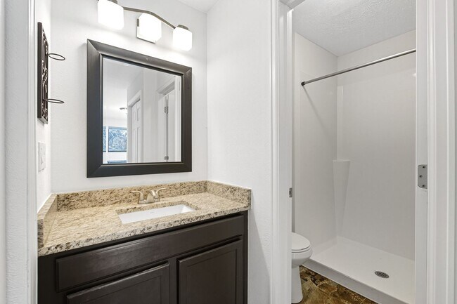 Building Photo - South Boulder 2-bedroom, 2-bath condo with...