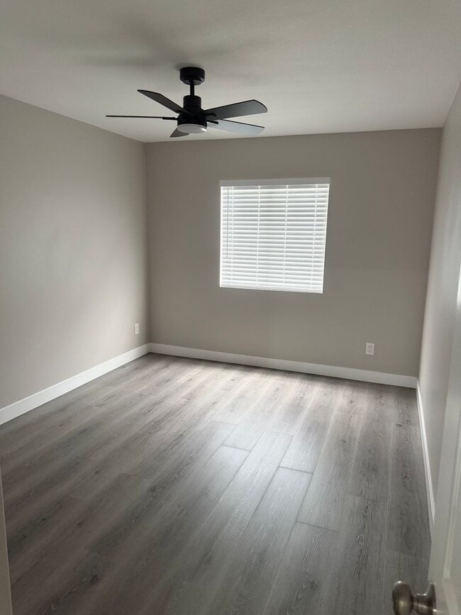 Building Photo - Eastvale 2 story beauty