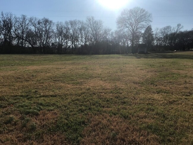 Building Photo - Charming 3 Bed 2 Bath Home In Columbia!