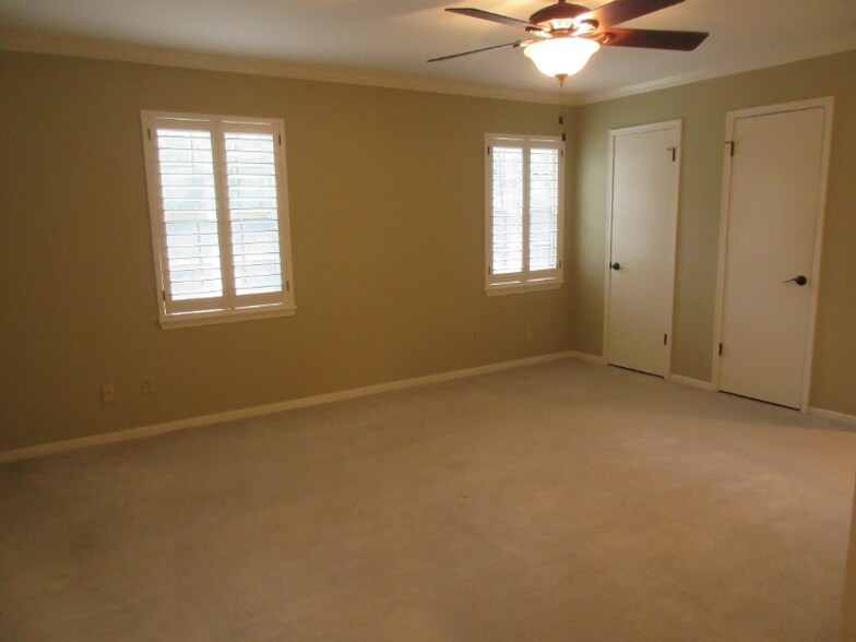 Building Photo - 17318 Edsall Dr