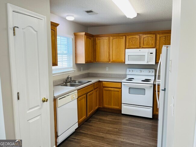 Building Photo - 227 Darby's Crossing Ct