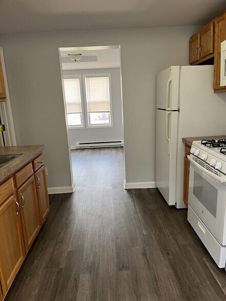 Building Photo - 49 Highland Ave