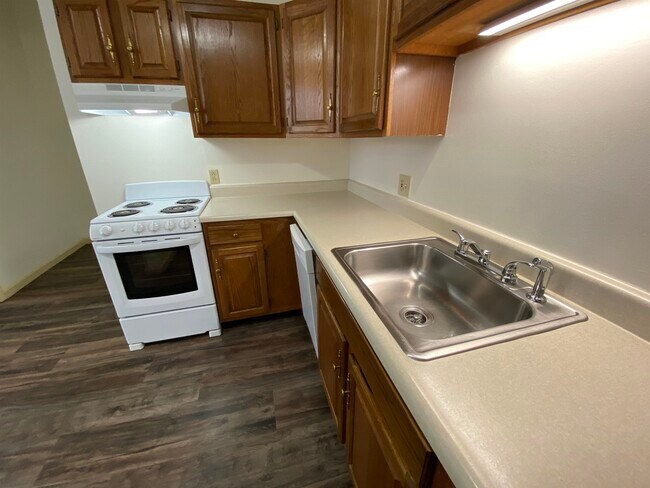 Building Photo - 124 Orange St