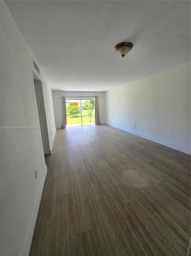 Building Photo - 7660 SW 82nd St