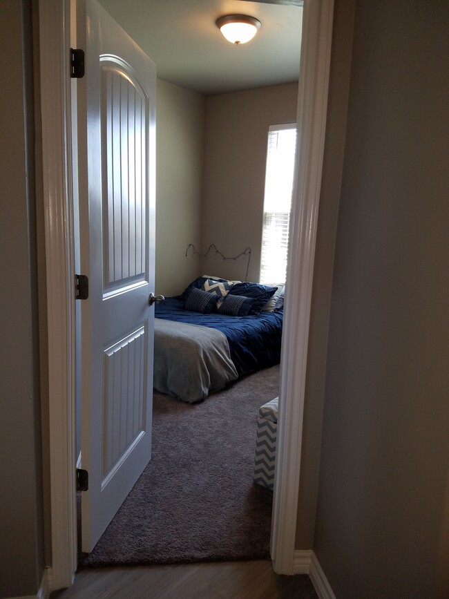 Building Photo - 8037 Pavo Real St