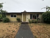 Building Photo - 2354 SE 48th Av