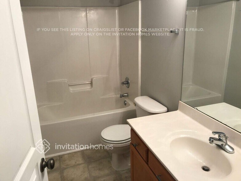Building Photo - 203 Wolf Creek Ln