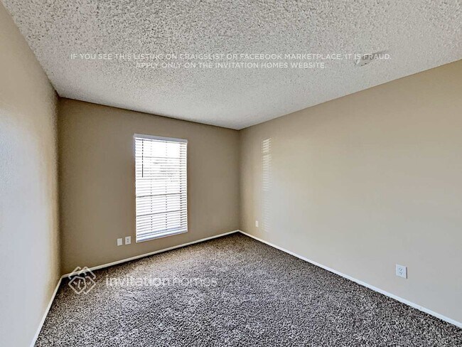 Building Photo - 8414 W Windrose Dr