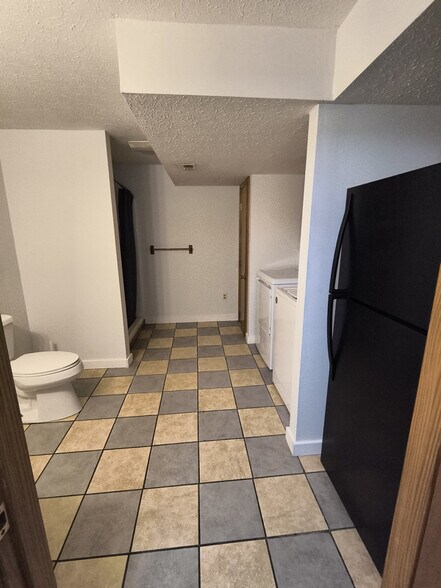 Building Photo - 306 Kelsay Dr