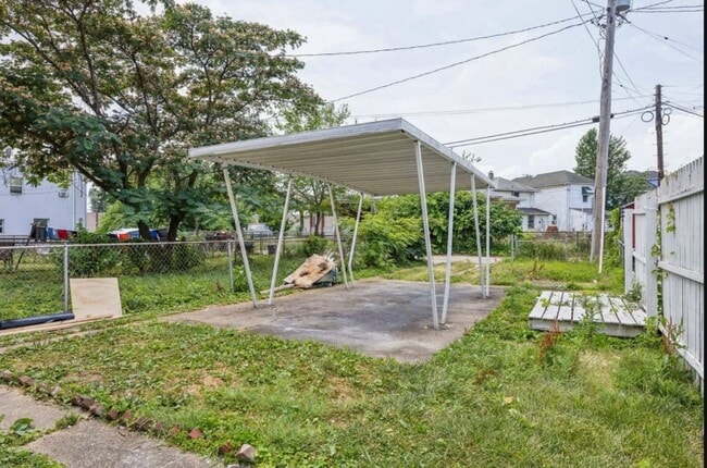 Building Photo - Fully Renovated Two-Bedroom Townhome In Du...