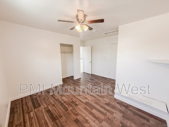 Building Photo - 9068 Main St