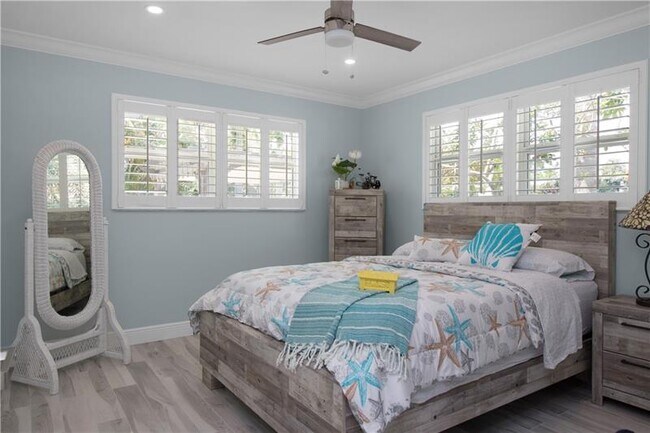 Building Photo - 850 W Camino Real