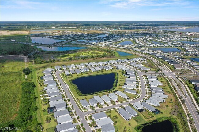 Building Photo - 43744 Cattleman Dr
