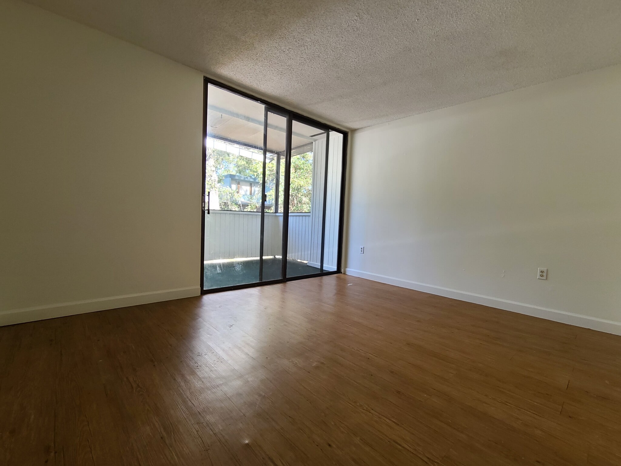 Building Photo - 701 SW 75th St