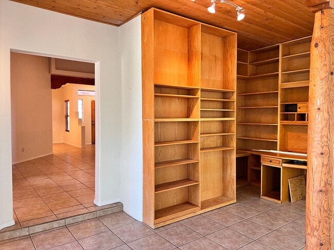 Building Photo - 3120 Payupki Cir