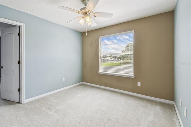 Building Photo - 12320 Fairlawn Dr
