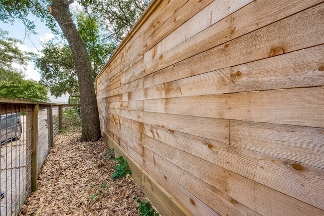 Building Photo - 415 Fairbanks St