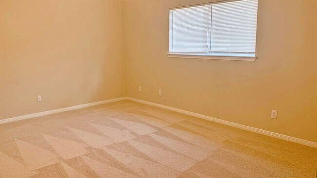 Building Photo - 3730 Village Grove Dr