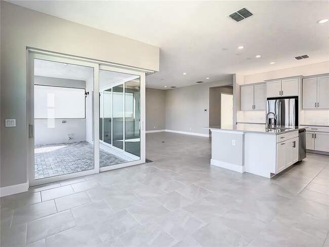 Building Photo - 4861 Sevilla Shores Dr