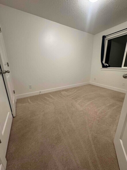 Building Photo - 1984 N 3830 W