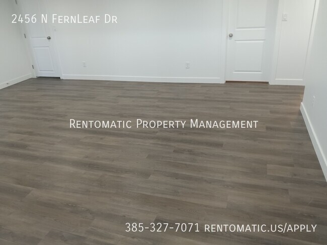 Building Photo - 2456 N Fernleaf Dr