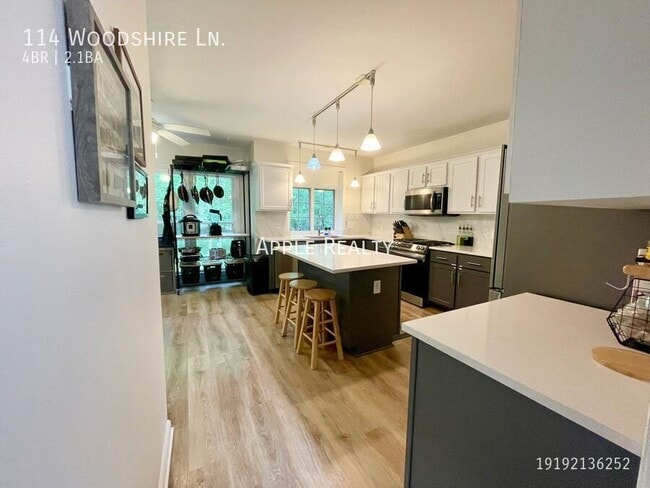 Building Photo - 114 Woodshire Ln