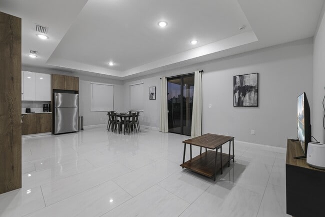 Building Photo - 2906 65th St W