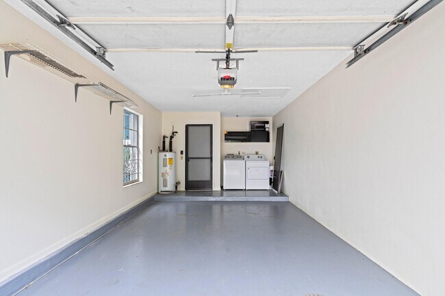 Building Photo - 1410 Ocean Dunes Cir
