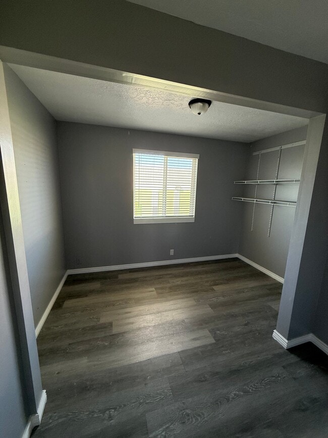 Building Photo - 3947 S State St