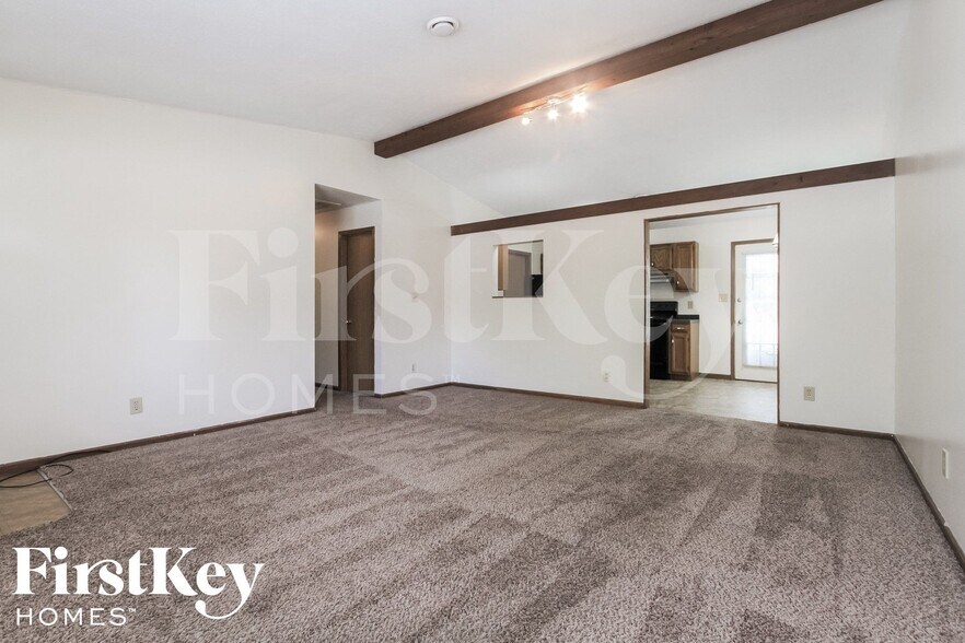 Building Photo - 8611 Gandy Ct