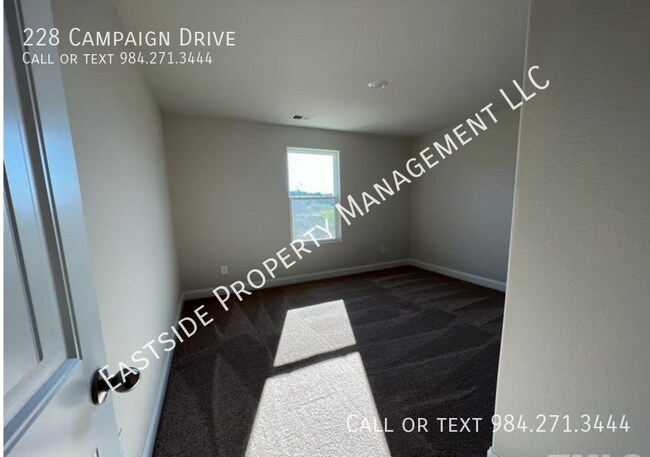 Building Photo - 228 Campaign Dr