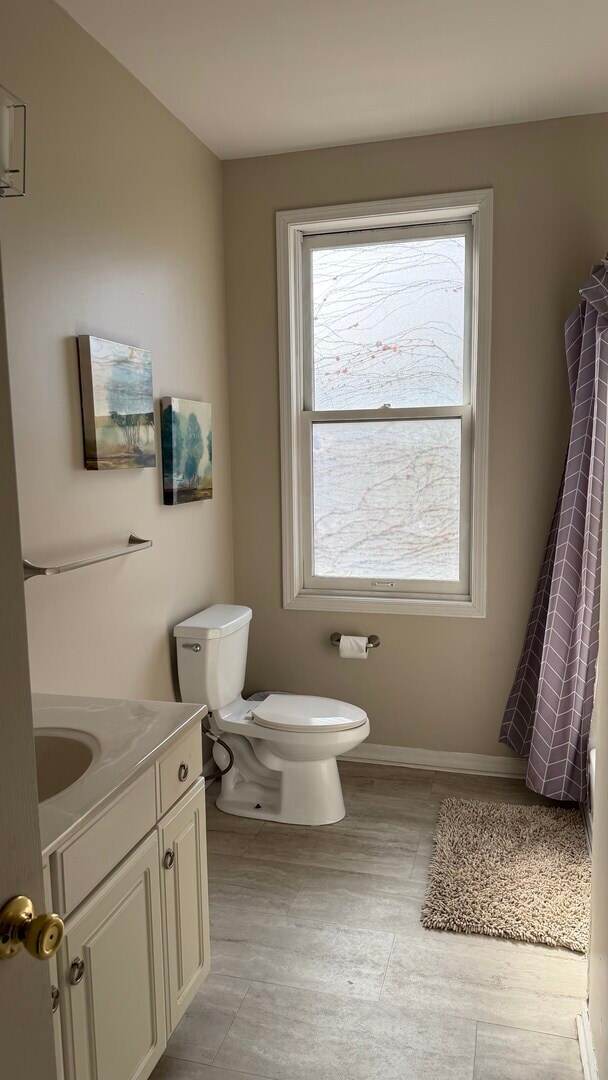 Building Photo - 1615 W Lawrence Ave