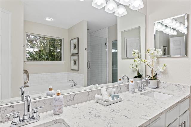 Building Photo - 619 Drexel Dr