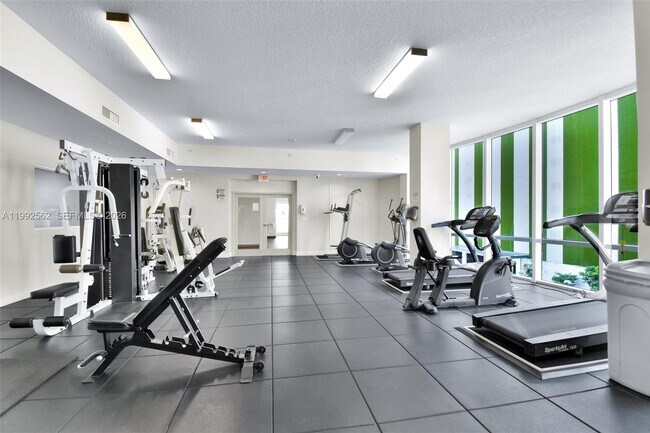 Building Photo - 601 NE 23rd St