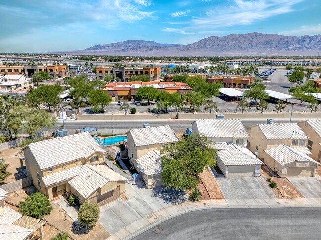 Building Photo - Charming Two Story Home Located in North Las Vegas