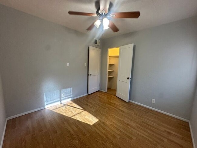 Building Photo - Vintage Ranch Home