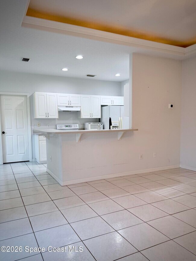 Building Photo - 5105 Walton Ave